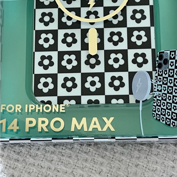 XO poppy iPhone 14 Pro Max phone cover MagSafe cover blackwhite check flower - Picture 2 of 3